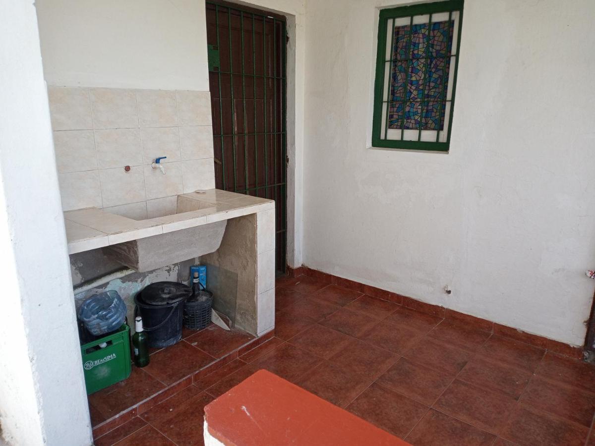 Amplia Casa Con Fondo Y Estacionamiento A Metros Del Mar Apartamento *